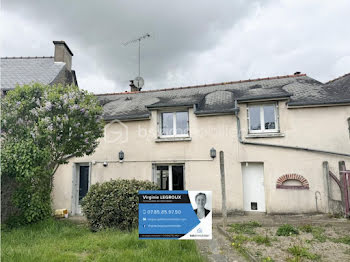 maison à Saint-Pierre-la-Cour (53)