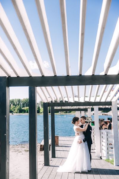 Fotografo di matrimoni Arina Polyukhova (arinapolyhova). Foto del 23 marzo 2019