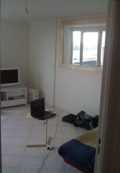 Location  appartement 1 pièce 32 m² à Thiais (94320), 850 €