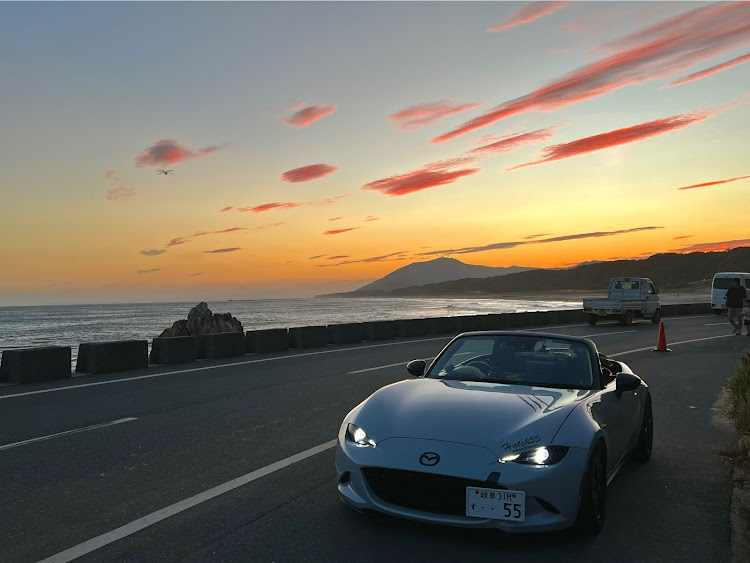 ロードスターのclubyellowducks・club yellow ducks・太平洋ロングビーチに関するカスタム事例の投稿画像1枚目