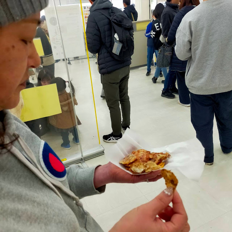 ハイエースバンの謝謝会・女子部・アナるウナる倶楽部・淡路島・ワパパ越後屋に関するカスタム事例の投稿画像16枚目