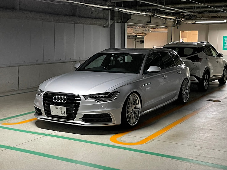 A6 アバントのAudi・A6アバント・洗車・SSR wheels・ラルグス車高調に関するカスタム事例の投稿画像1枚目