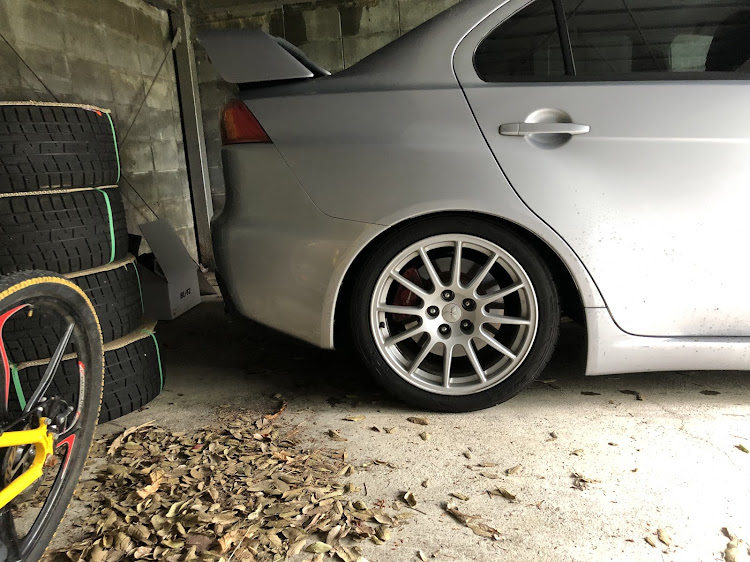 ランサーエボリューションの車高調整・DIY・ドライブに関するカスタム事例の投稿画像3枚目