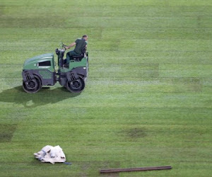 Une nouvelle pelouse pour peut-être accueillir les Diables en quarts (PHOTOS)