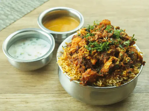 Mughlai Chicken Biryani