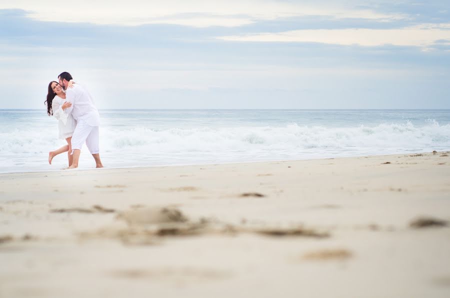 Fotógrafo de casamento Adrian Morales (adriancanape). Foto de 6 de janeiro 2017