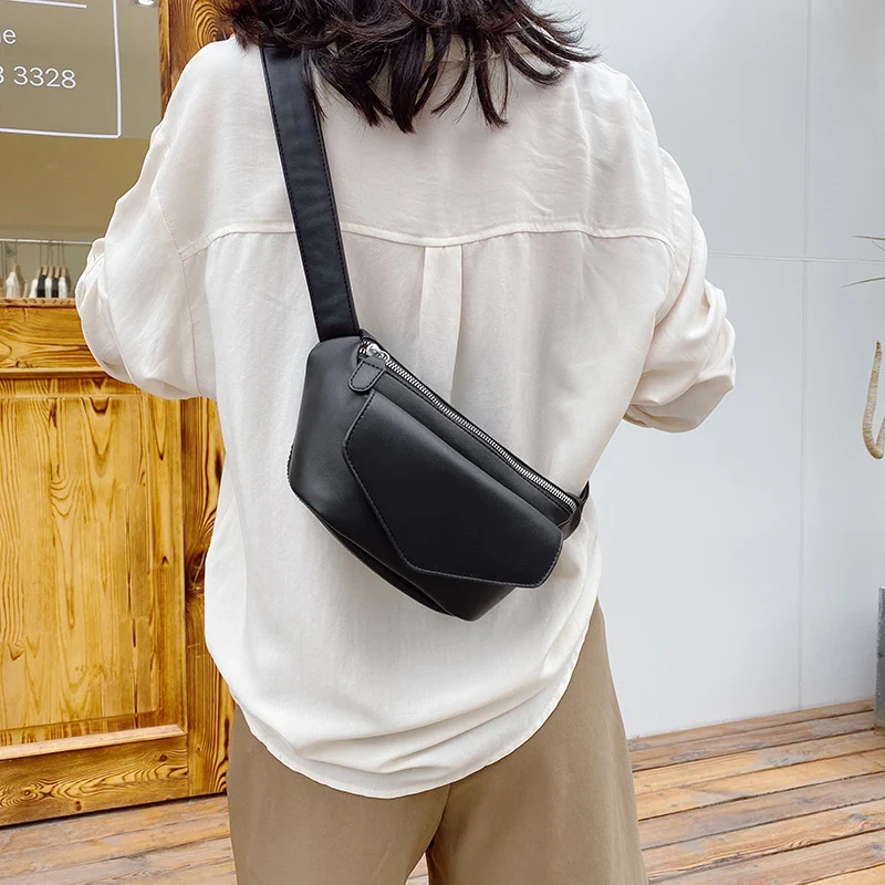 Sac bandoulière, sac de poitrine et sac banane tendance pour filles, style sauvage et pratique, idéal pour les sorties et le quotidien.