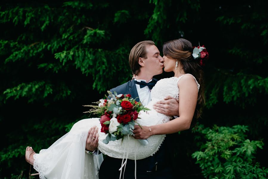 Pulmafotograaf Saskia Stolzlechner (sstolzlechner). Foto tehtud 11 mai 2019