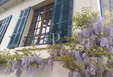 Maison avec terrasse 1