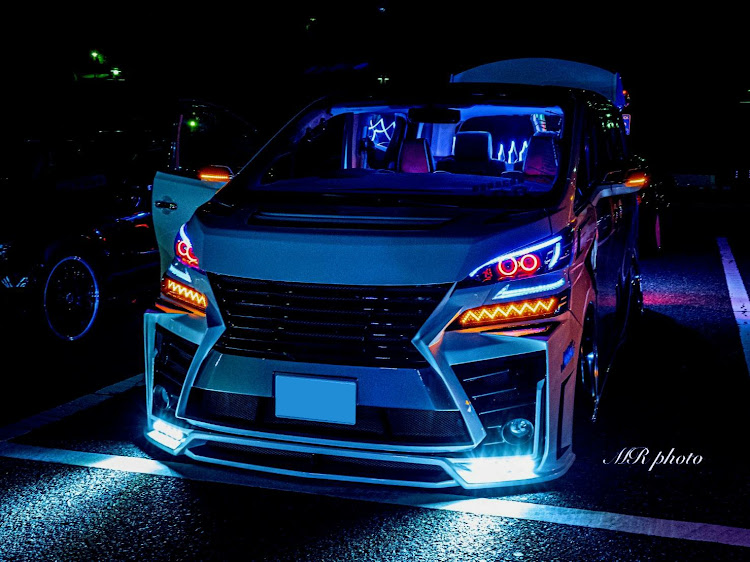 ヴェルファイアのヴェルファイア・アルファード・トップスタイル・安全運転・交流宜しくお願いしますに関するカスタム事例の投稿画像1枚目