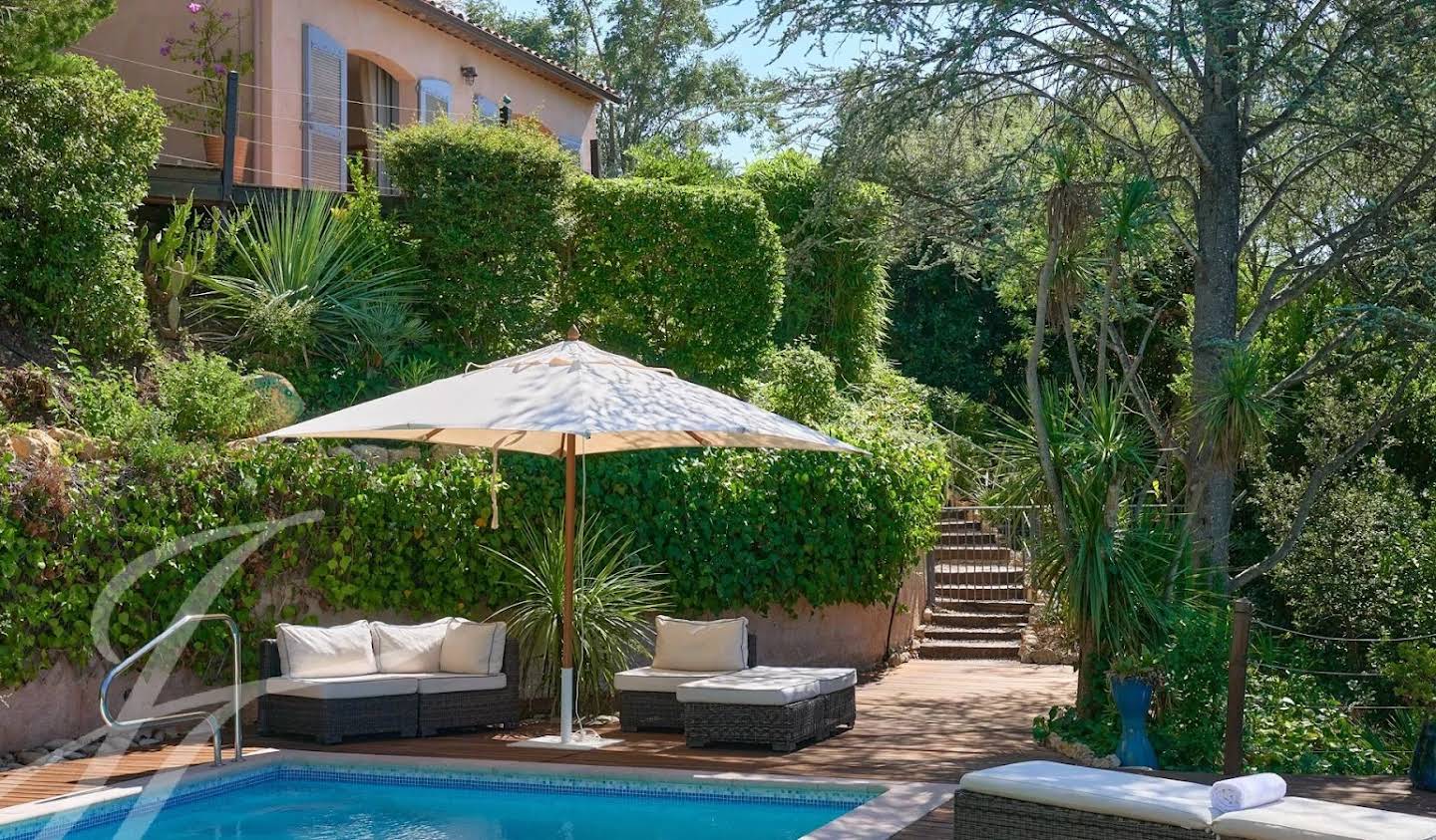 Maison avec piscine et terrasse Mandelieu-la-Napoule