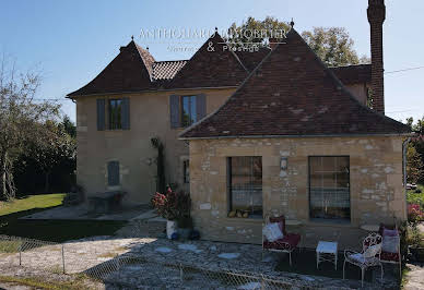 House with pool and garden 2