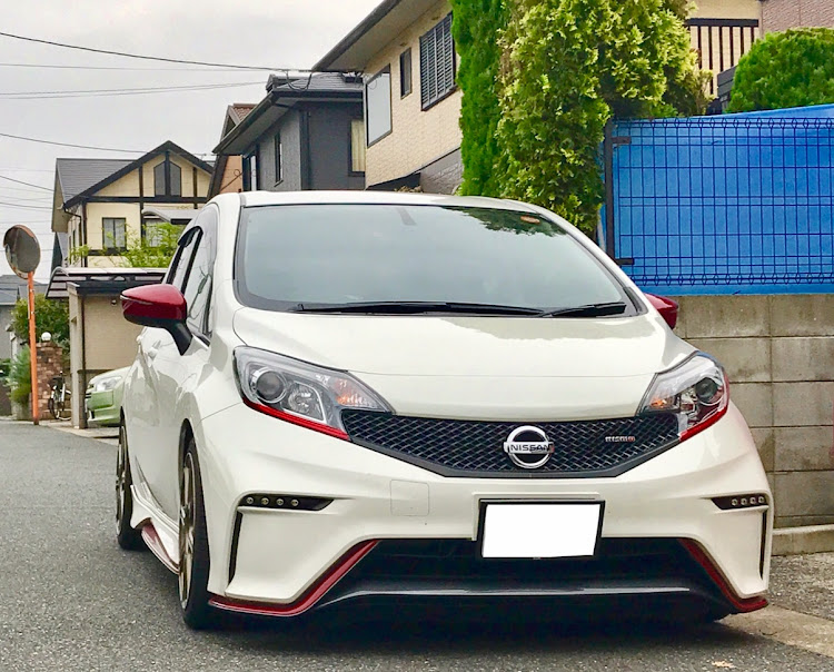 ノートのnoteNISMO・日産ノート・過去愛車・ノートニスモ・やっちゃえ日産に関するカスタム事例の投稿画像1枚目