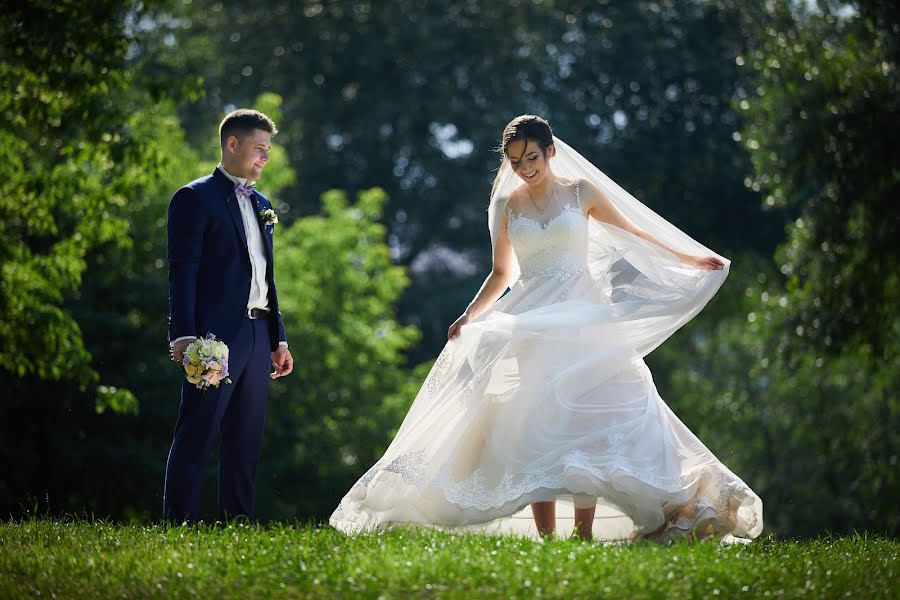 Fotógrafo de casamento Yuriy Amelin (yamel). Foto de 11 de outubro 2018