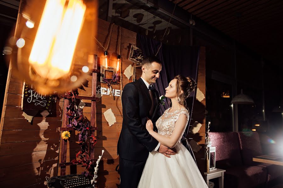 शादी का फोटोग्राफर Ekaterina Alyukova (ekaterinalyukova)। मार्च 31 2018 का फोटो
