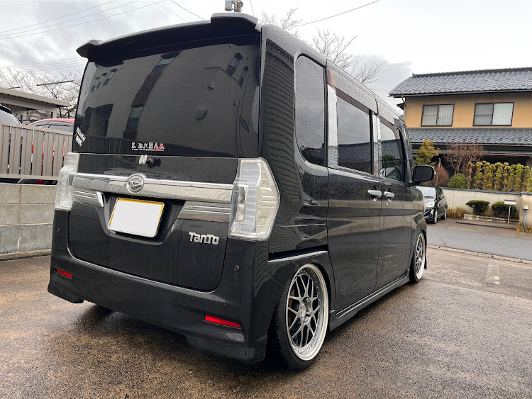 タントカスタムの今年のスタッドレスタイヤは？・雪が降ってきた・ホイール交換・冬仕様・ツラウチに関するカスタム事例の投稿画像4枚目