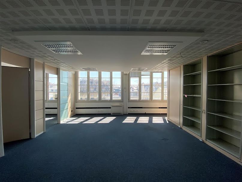 Location  locaux professionnels  232 m² à Paris 9ème (75009), 12 780 €