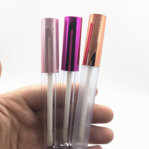 Title 12, Lip gloss tube for shiny, hydrated lips. Easy t...