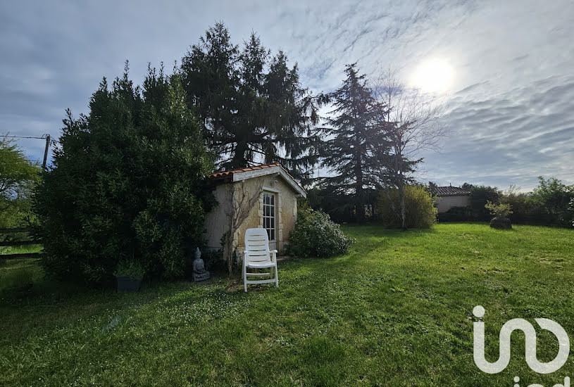  Vente Terrain à bâtir - 800m² à Les Pins (16260) 