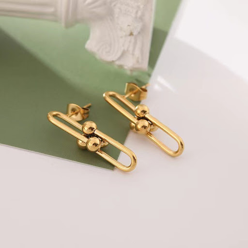 Title 2, Simple and fashionable 18k horseshoe shaped ear...
