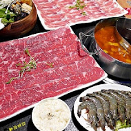 肉多多火鍋