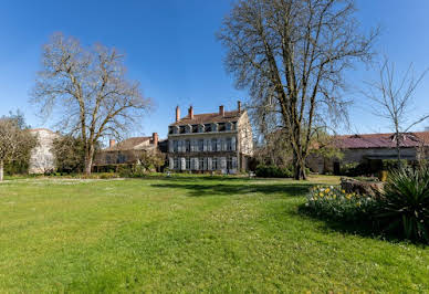 House with pool and terrace 4