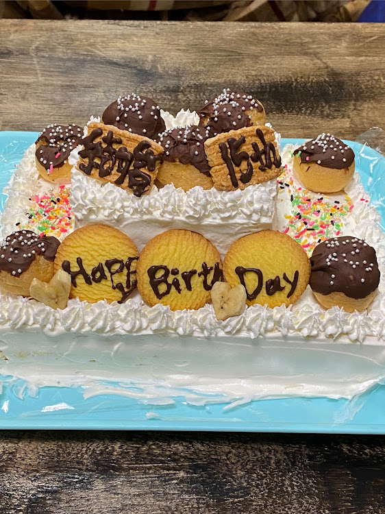 ランドクルーザープラドの焼肉ランチ・結婚記念日❤️・誕生日・誕生日ケーキ・焼肉屋の駐車場に関するカスタム事例の投稿画像5枚目