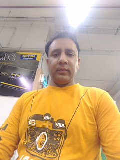 ZAHEER Abbas at Metro Wholesale, Vishwas Nagar,  photos
