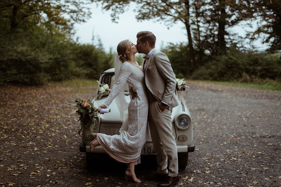 Fotógrafo de casamento Orsolya Karancz (orsolyakarancz). Foto de 11 de outubro 2022