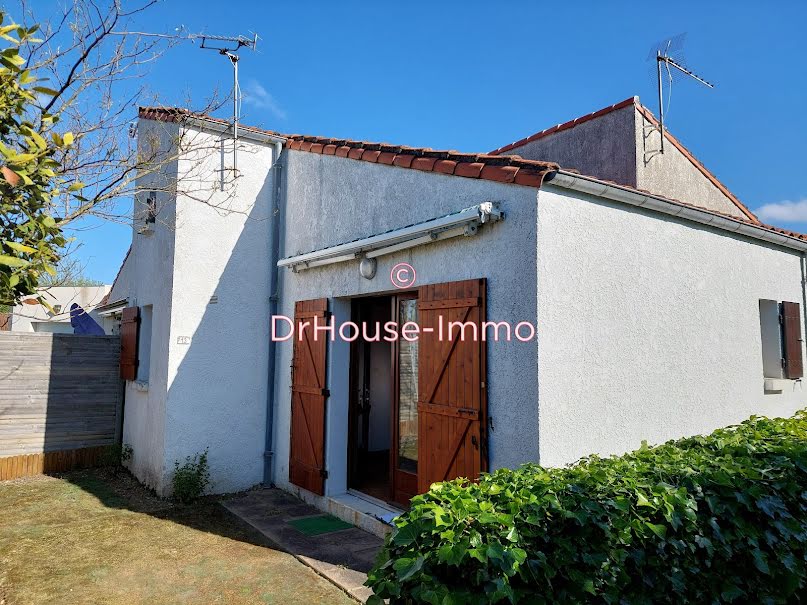 Vente maison 2 pièces 34.2 m² à Royan (17200), 133 400 €