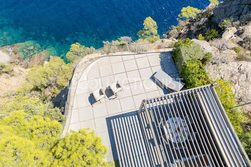 Luxury seasonal rental house in Le Lavandou (83980)