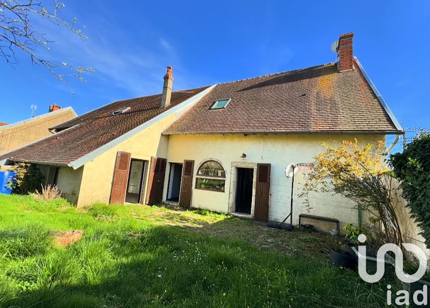 Vente maison 6 pièces 155 m² à Cosne-Cours-sur-Loire (58200), 174 500 €