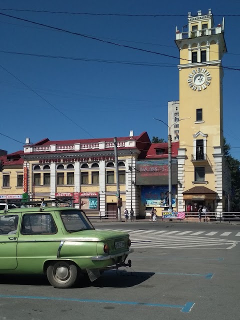 Кінотеатр "Планета"