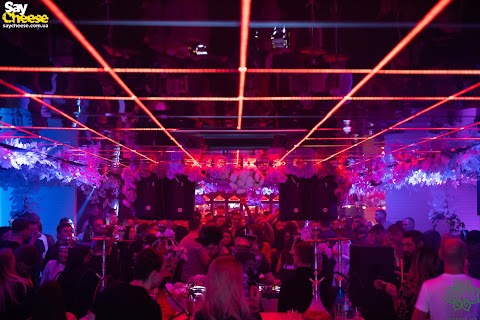 Opium party bar