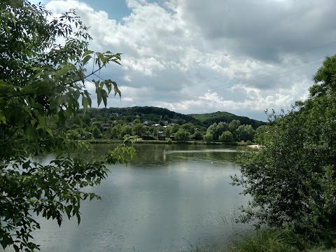 Готельно відпочинковий комплекс "Тартак Резорт"