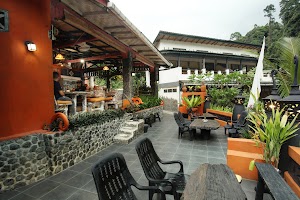 Jungle Inn and Restaurant