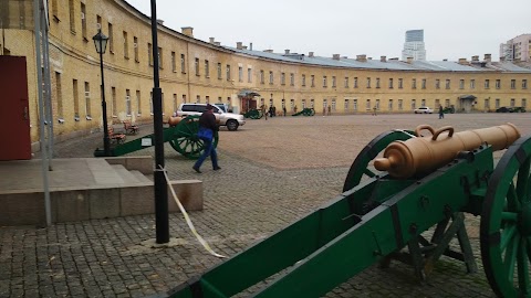 Поліклініка військового клінічного госпіталю Міністерства Оборони