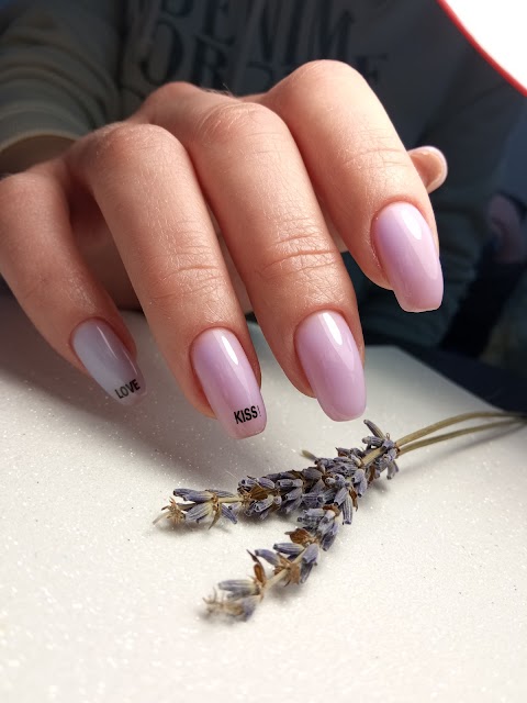 Voronko Nails