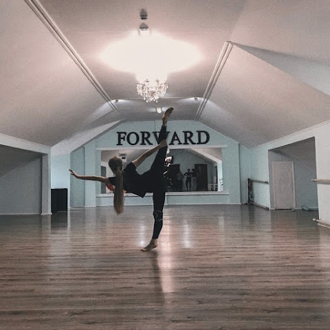 Forward dance studio