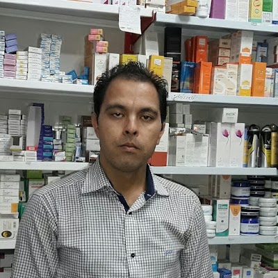 photo of dr.Yazdani drugstore