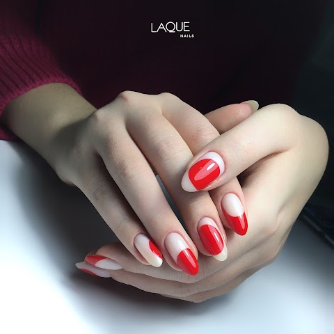 LAQUE nails