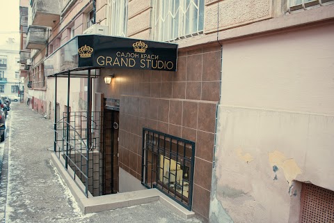 Салон краси "Grand studio"