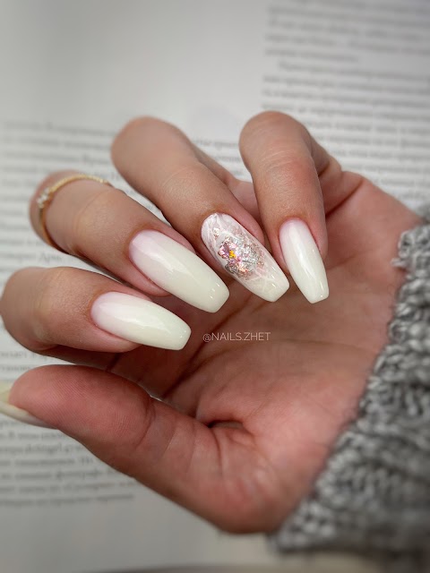 Nails Zhet