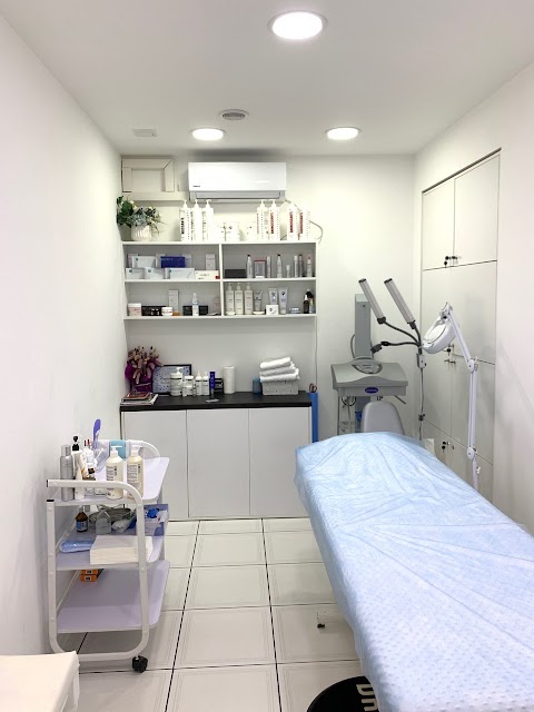 Dr. Roxi Clinic