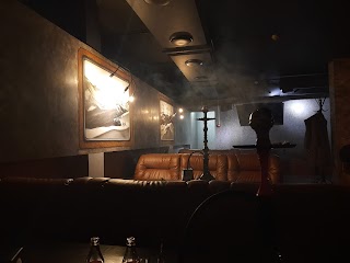 Потяг Hookah Bar