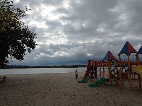 Городской детский пляж