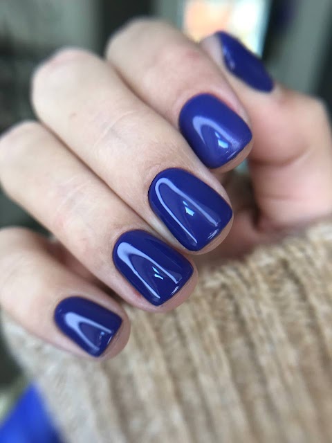 Kurovska Nails манікюр та педикюр