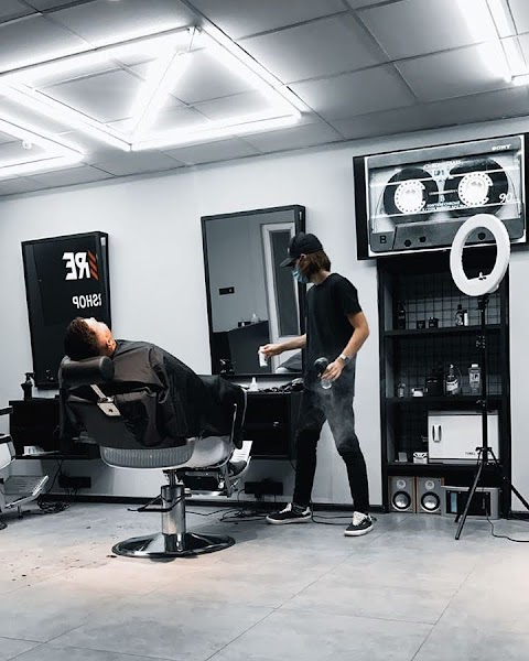 Empire barbershop