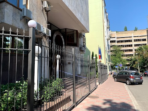 Ambassade de France / Посольство Франції