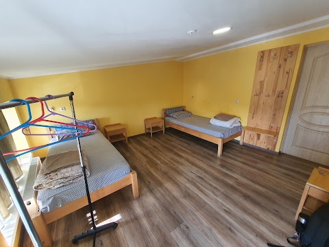 Alina Hotel & Hostel